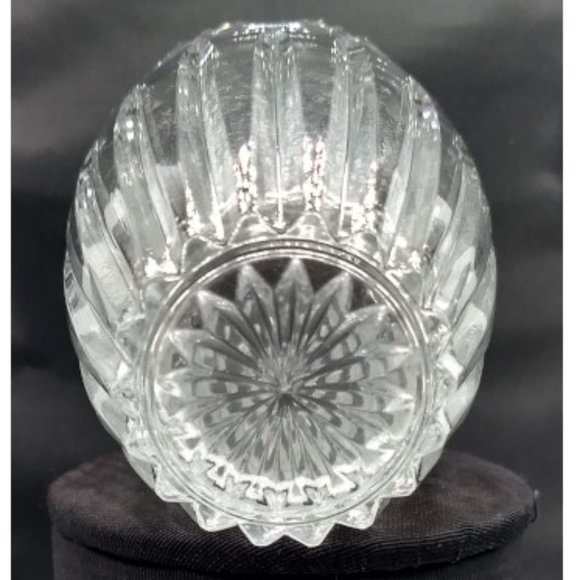 Mikasa Crystal Vase - Picture 2 of 3